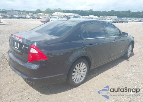 2011 Ford Fusion Hybrid z USA, uszkodzony, nr VIN 3FADP0L37BR307841